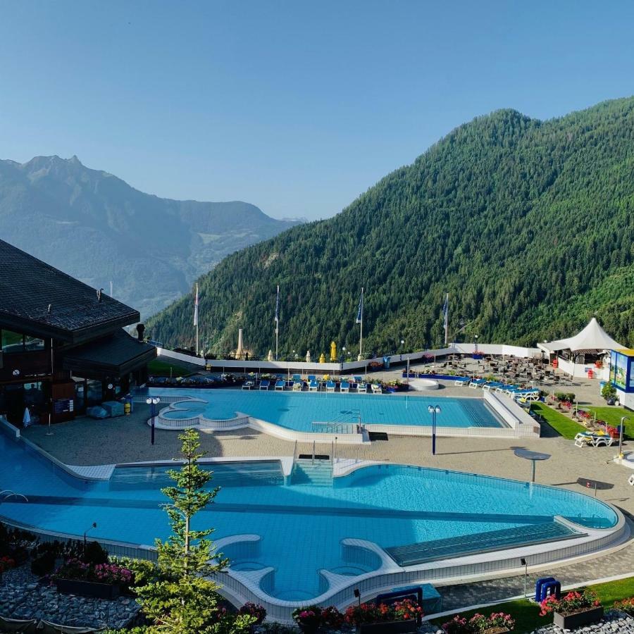 Hotel Les Bains D'Ovronnaz Exterior foto